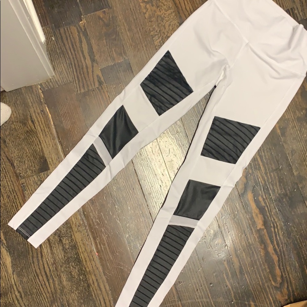 White Alo Moto leggings